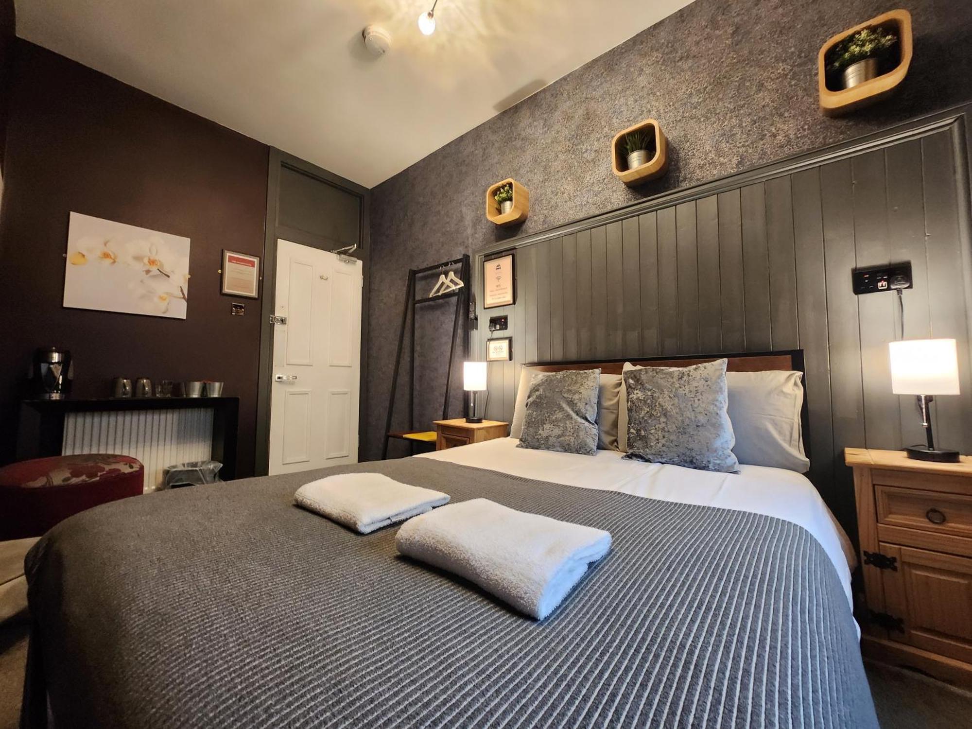Frederick Douglass - Rooms In The City — Photos 3